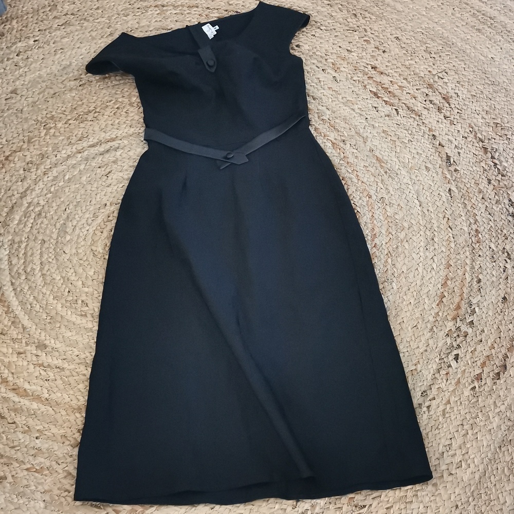 Stop Staring Retro Wiggle Black Dress, fitted, classic midi. Size Medium